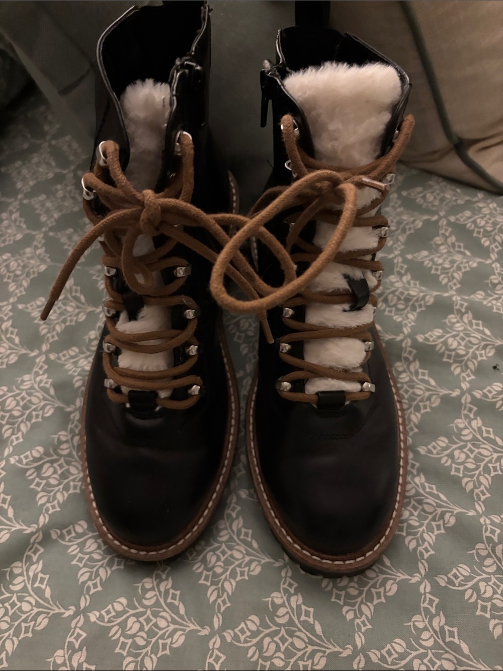 Women’s Black Leather Lace-Up Fur Lined Ankle Boots